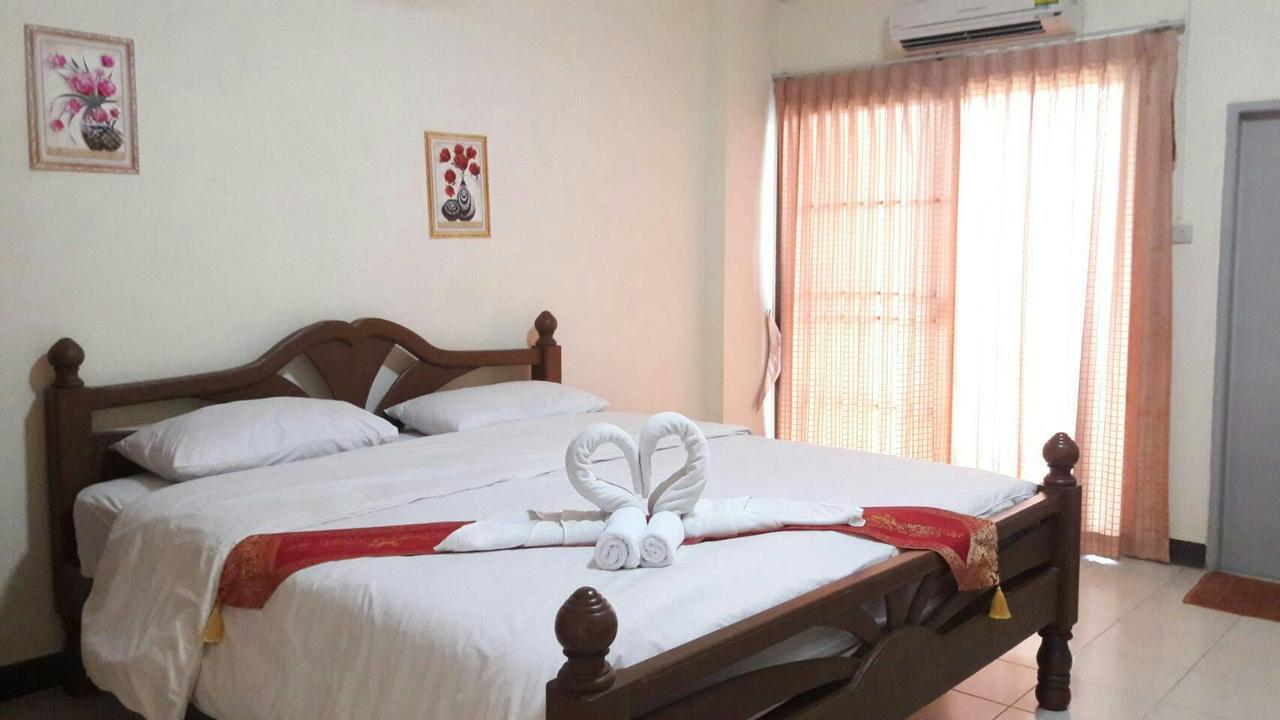 Veerasuda Condotel Ratchaburi エクステリア 写真