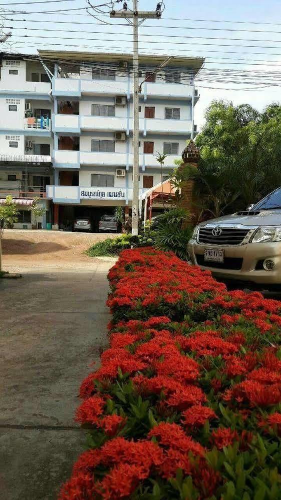 Veerasuda Condotel Ratchaburi エクステリア 写真